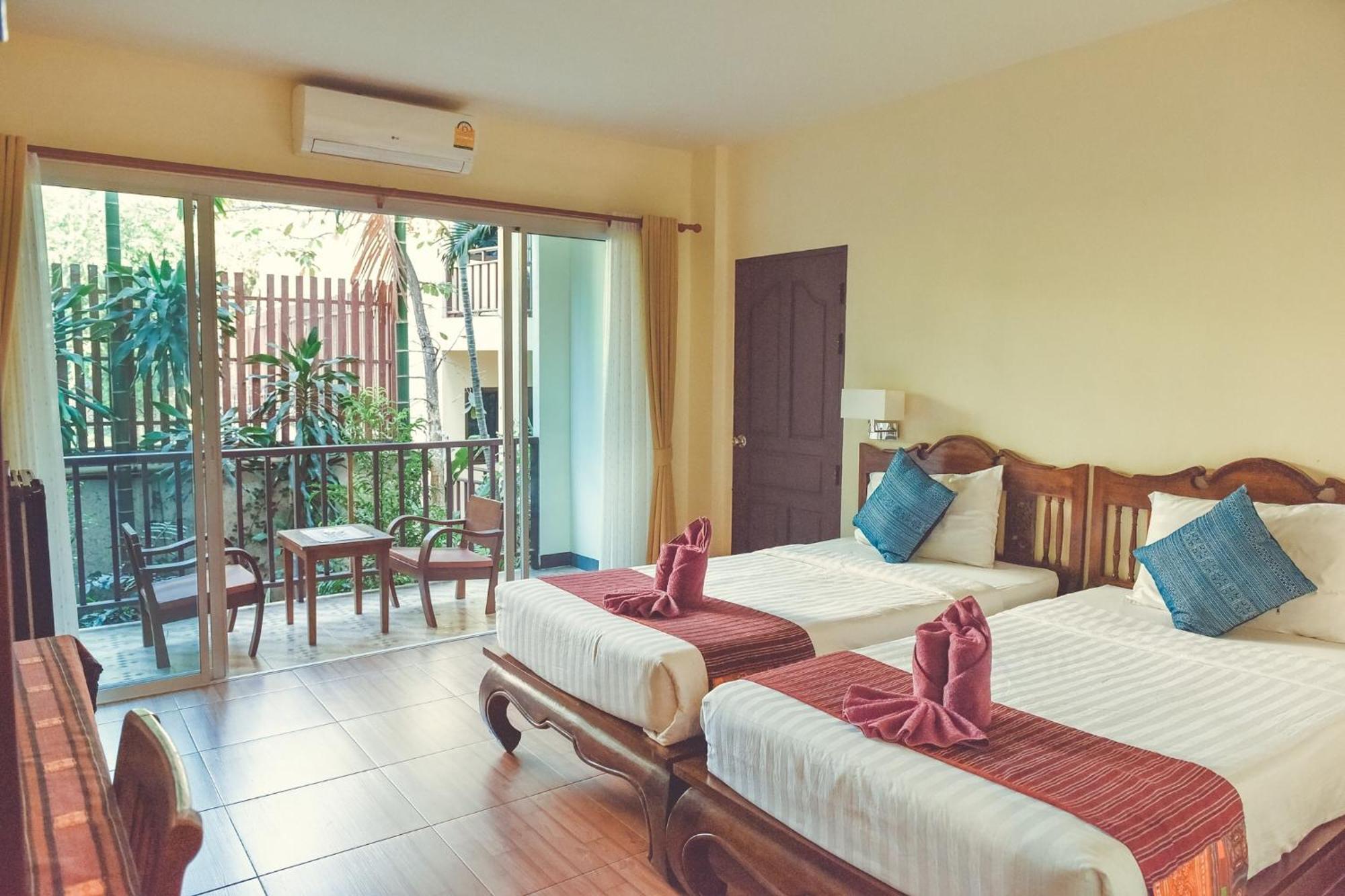 Riverside House Hotel Chiang Mai Bagian luar foto
