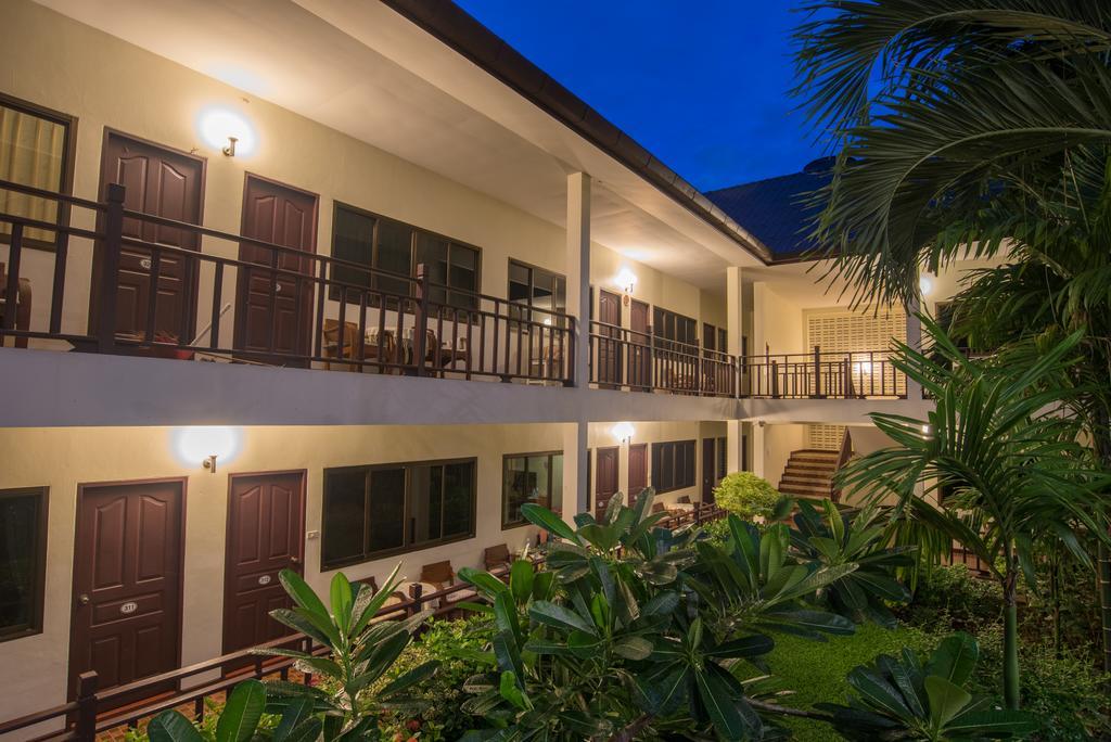 Riverside House Hotel Chiang Mai Bagian luar foto