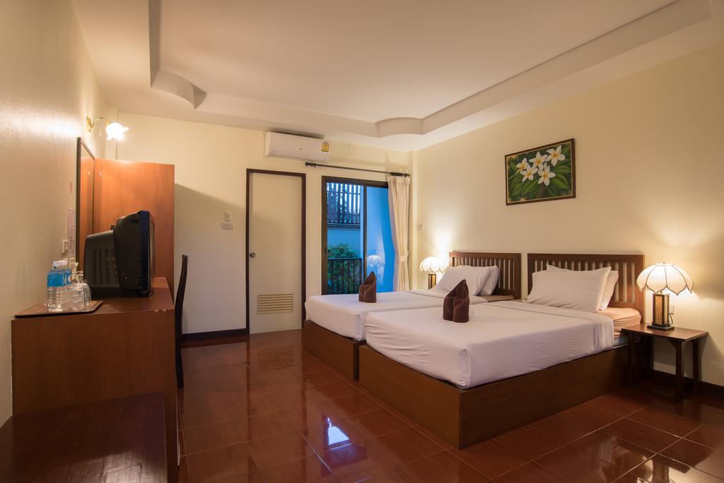 Riverside House Hotel Chiang Mai Bagian luar foto