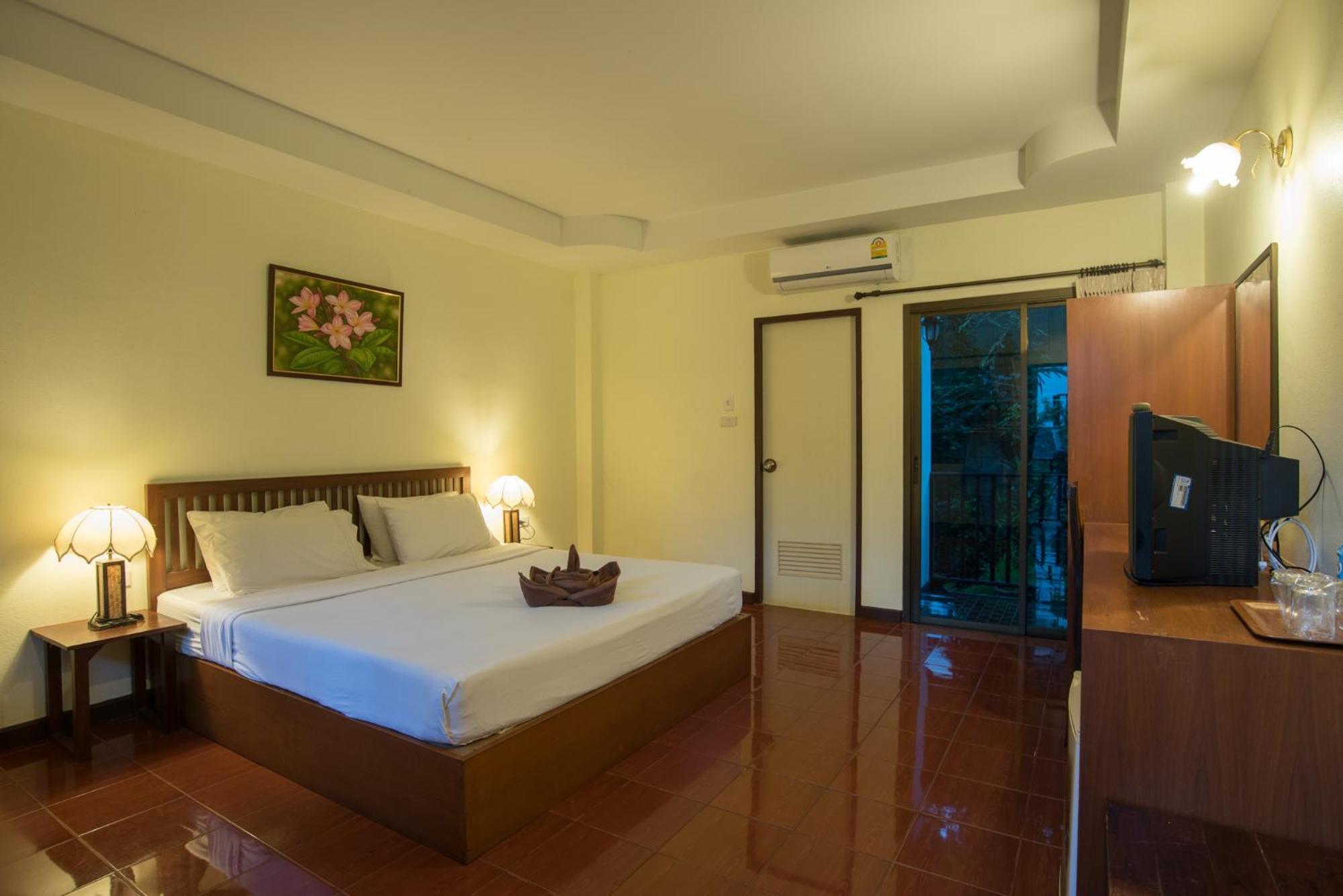 Riverside House Hotel Chiang Mai Bagian luar foto
