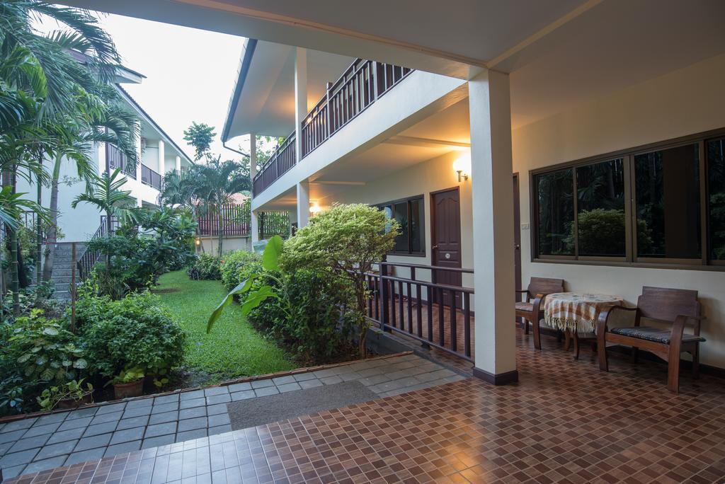 Riverside House Hotel Chiang Mai Bagian luar foto