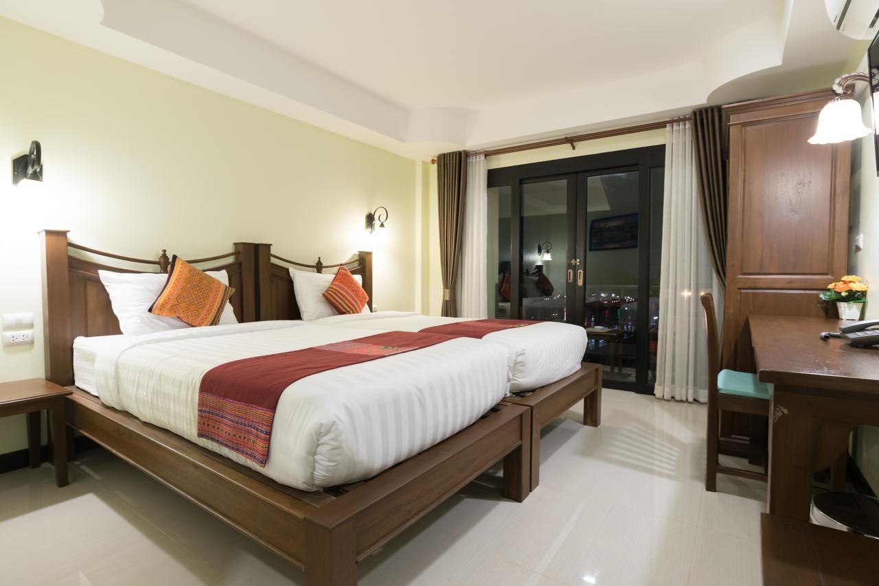 Riverside House Hotel Chiang Mai Bagian luar foto
