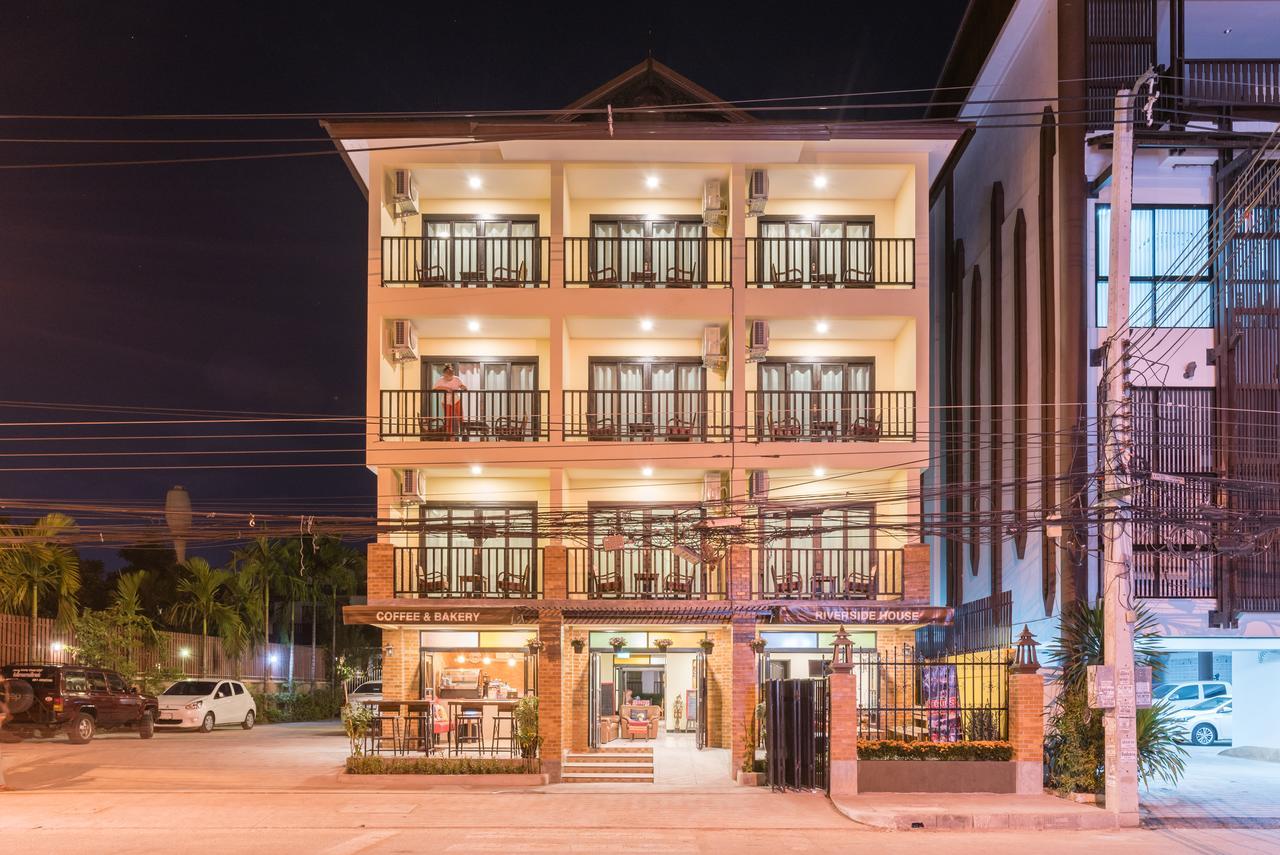 Riverside House Hotel Chiang Mai Bagian luar foto