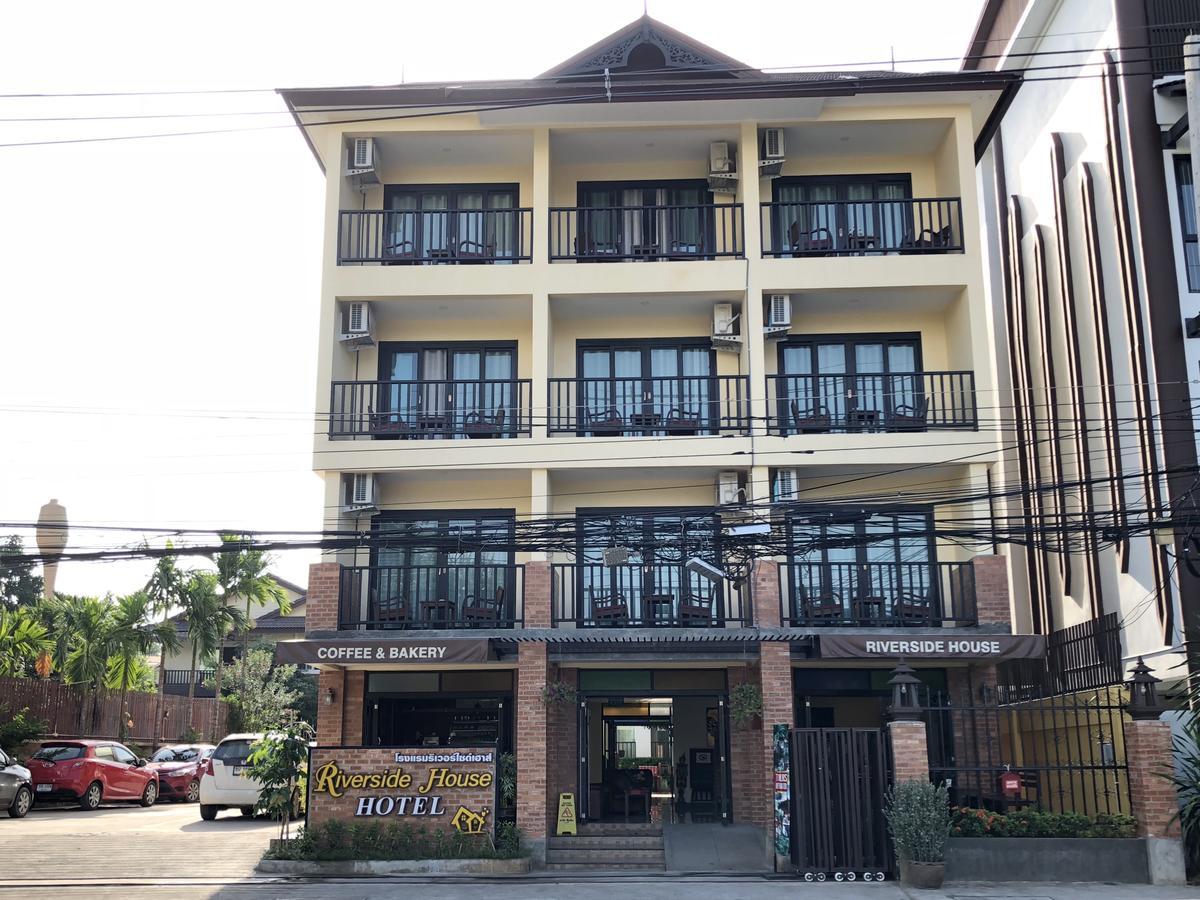 Riverside House Hotel Chiang Mai Bagian luar foto