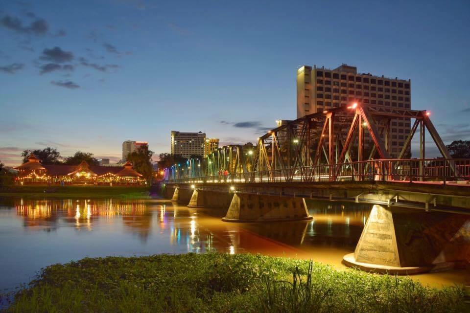 Riverside House Hotel Chiang Mai Bagian luar foto